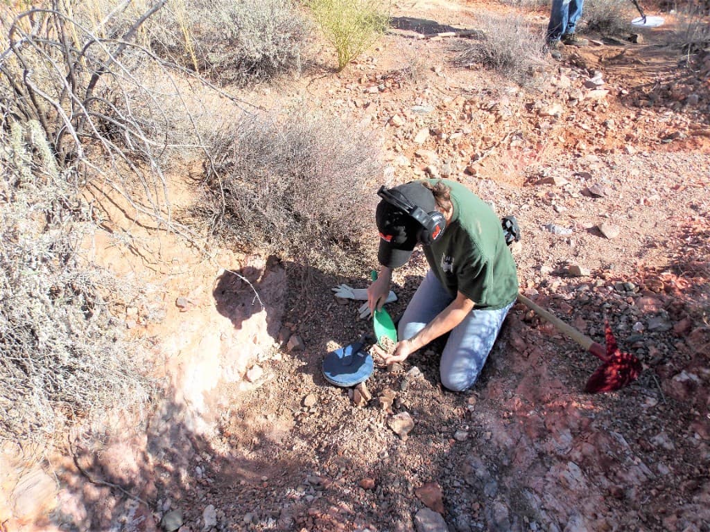 Recovering a target on red Arizona desert ground